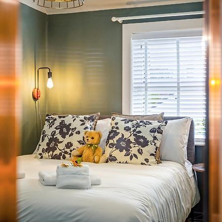 Stylish Romantic Country Escape Near Chester Christleton Buitenkant foto