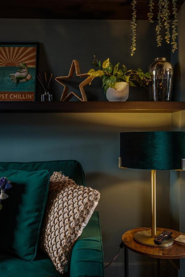 Stylish Romantic Country Escape Near Chester Christleton Buitenkant foto