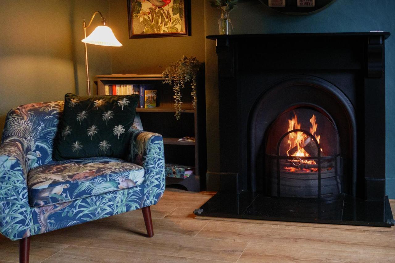 Stylish Romantic Country Escape Near Chester Christleton Buitenkant foto