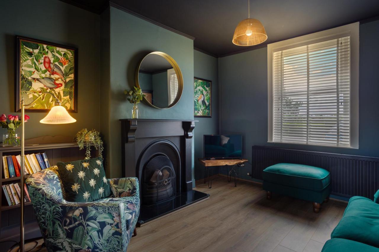 Stylish Romantic Country Escape Near Chester Christleton Buitenkant foto